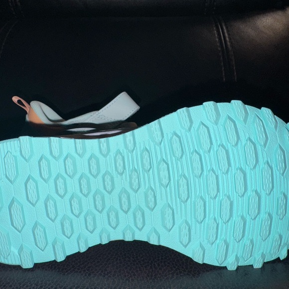 New Balance Kids' Fresh Foam 650 V1 Bungee Lace size 12.5 - Picture 3 of 4